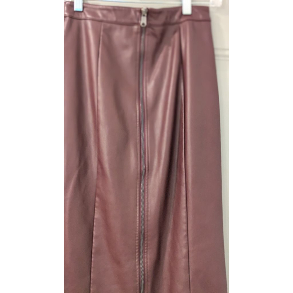 Women's Bar III Burgundy Faux Leather Pencil Skirt Size 4 - Picture 6 of 12